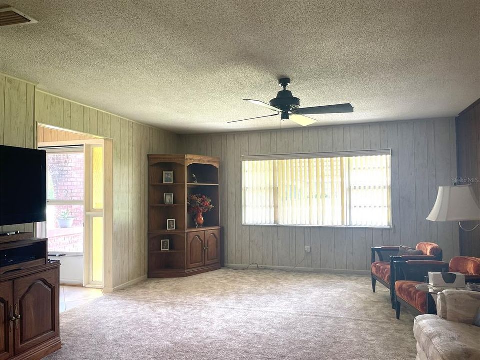 En Venta: $380,000 (3 camas, 2 baños, 1464 Pies cuadrados)