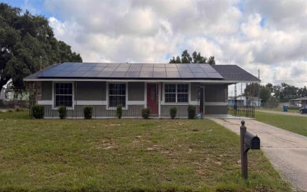 For Sale: $216,000 (3 beds, 1 baths, 1000 Square Feet)