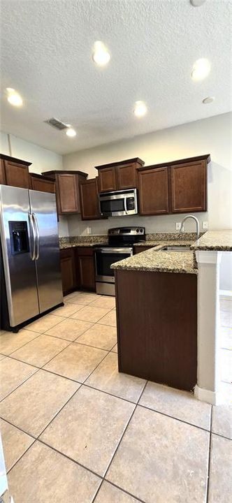 For Rent: $2,550 (3 beds, 2 baths, 1626 Square Feet)