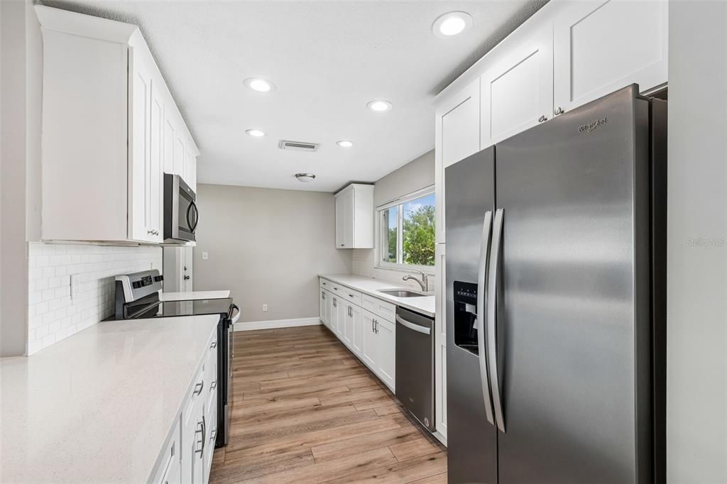 For Sale: $459,900 (3 beds, 2 baths, 1537 Square Feet)