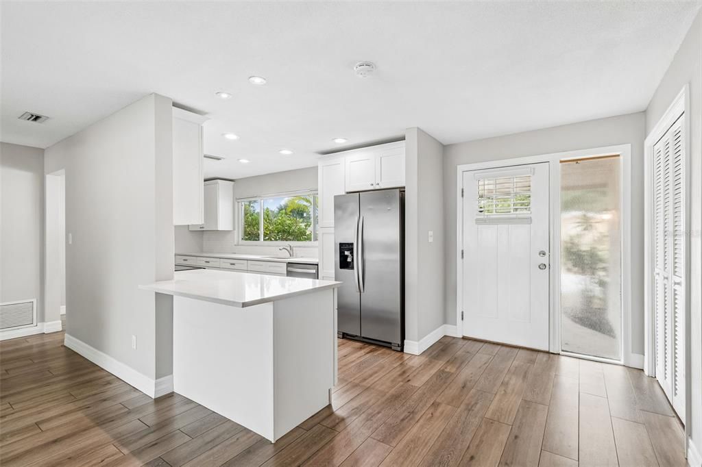 For Sale: $459,900 (3 beds, 2 baths, 1537 Square Feet)