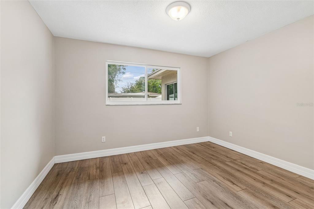 For Sale: $459,900 (3 beds, 2 baths, 1537 Square Feet)