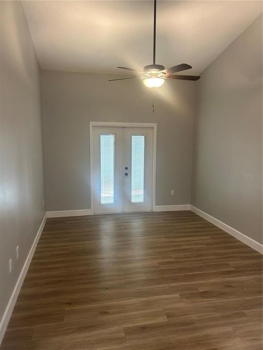 В аренду: $2,900 (3 спален, 2 ванн, 1706 Квадратных фут)