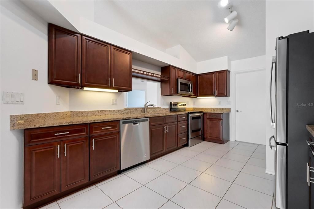 En Venta: $324,900 (3 camas, 2 baños, 1944 Pies cuadrados)