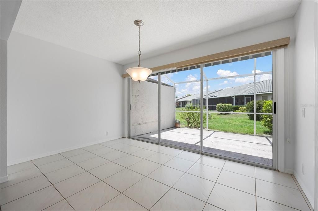 En Venta: $324,900 (3 camas, 2 baños, 1944 Pies cuadrados)