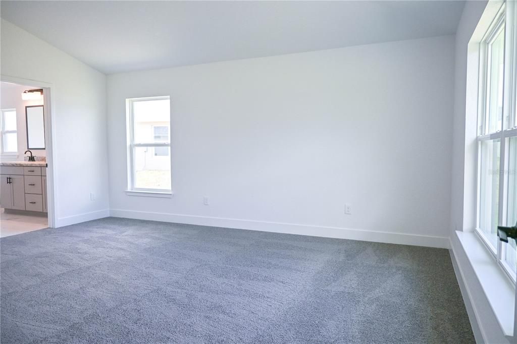 For Sale: $292,000 (3 beds, 2 baths, 1720 Square Feet)