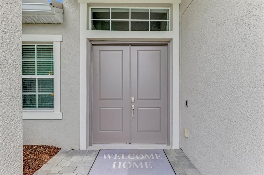 Active With Contract: $863,096 (3 beds, 3 baths, 2651 Square Feet)