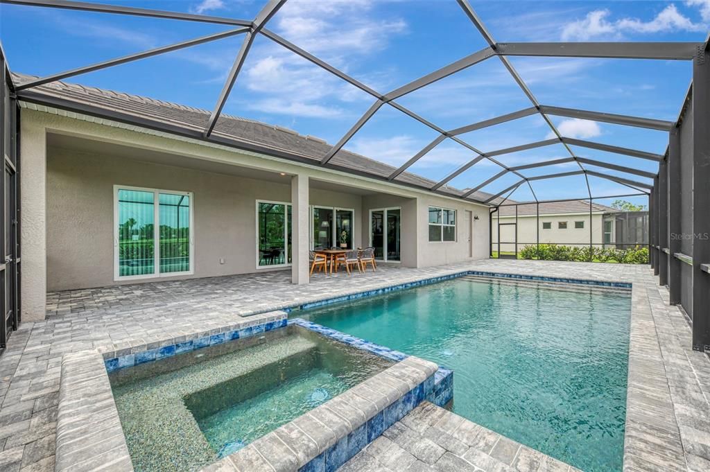 Active With Contract: $863,096 (3 beds, 3 baths, 2651 Square Feet)