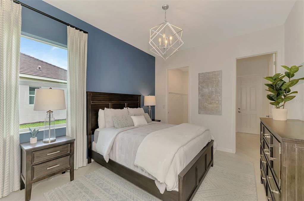 Active With Contract: $863,096 (3 beds, 3 baths, 2651 Square Feet)