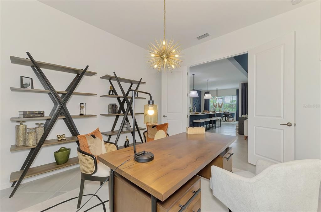 Active With Contract: $863,096 (3 beds, 3 baths, 2651 Square Feet)
