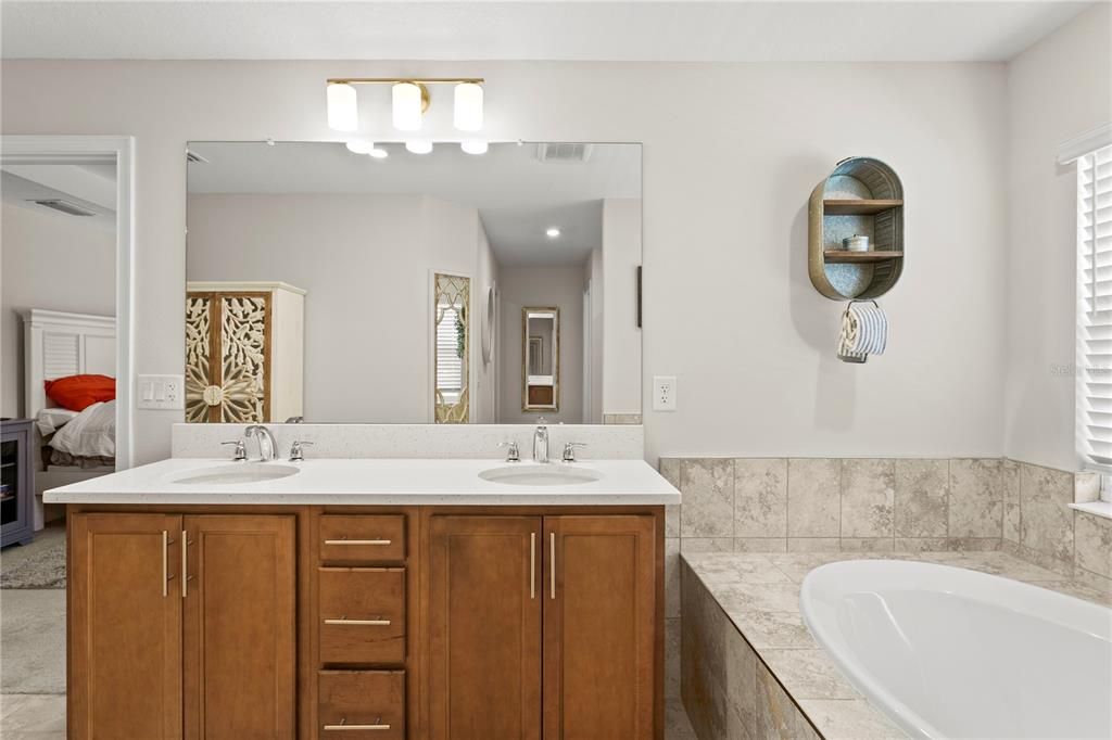 For Sale: $895,000 (4 beds, 3 baths, 2192 Square Feet)