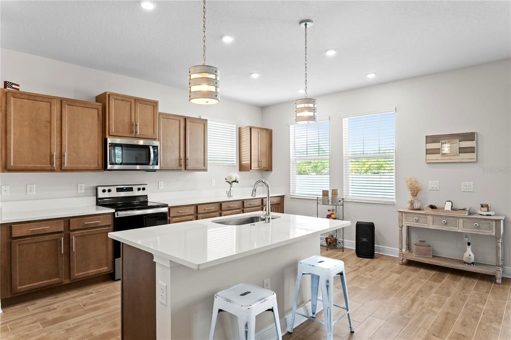 For Sale: $895,000 (4 beds, 3 baths, 2192 Square Feet)