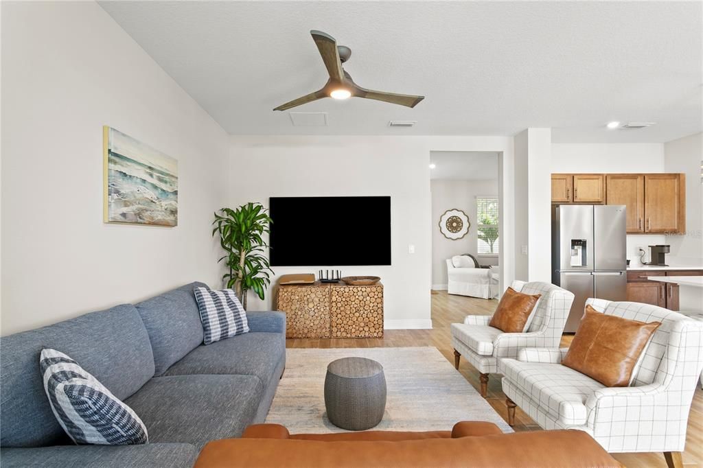 For Sale: $895,000 (4 beds, 3 baths, 2192 Square Feet)
