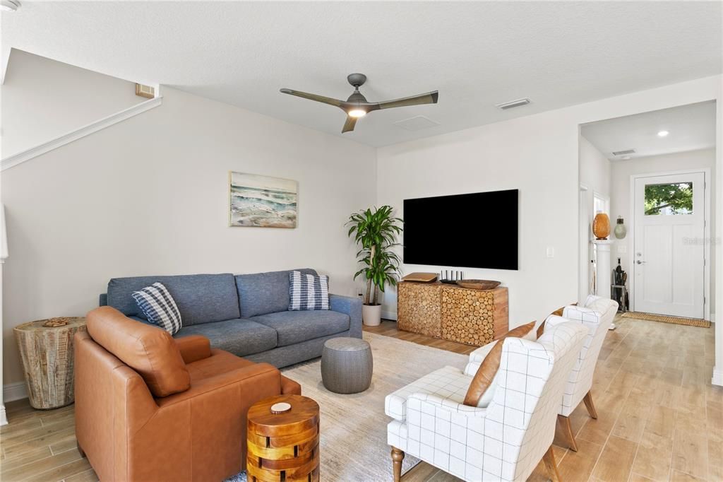 For Sale: $895,000 (4 beds, 3 baths, 2192 Square Feet)