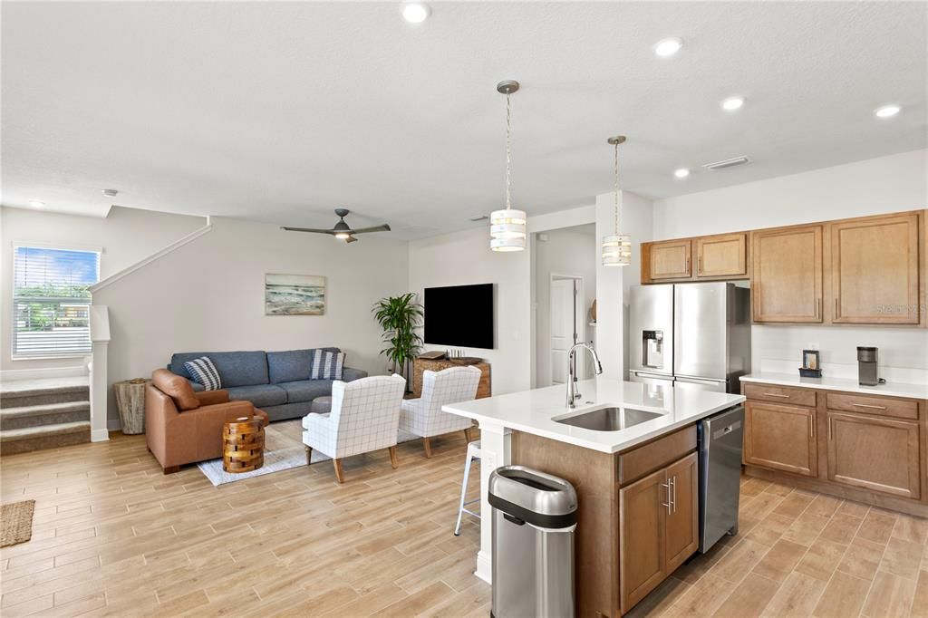 For Sale: $895,000 (4 beds, 3 baths, 2192 Square Feet)
