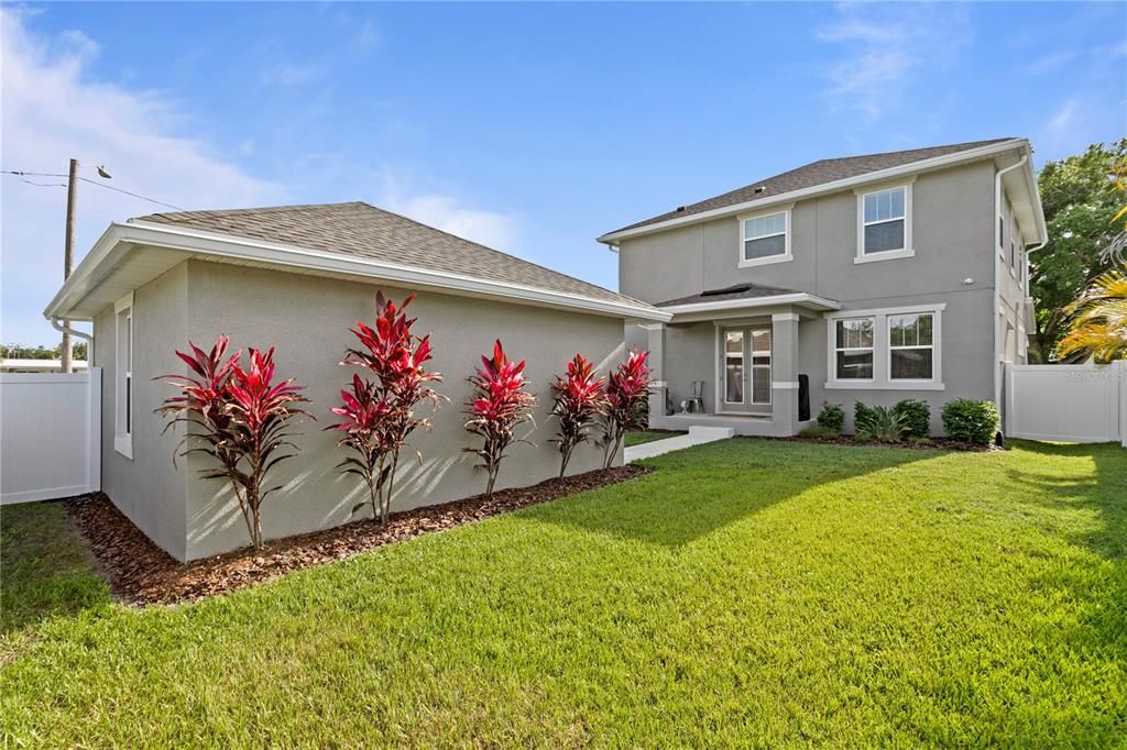 For Sale: $895,000 (4 beds, 3 baths, 2192 Square Feet)