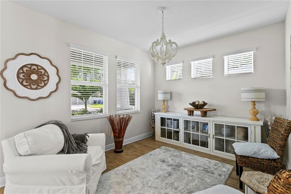 For Sale: $895,000 (4 beds, 3 baths, 2192 Square Feet)