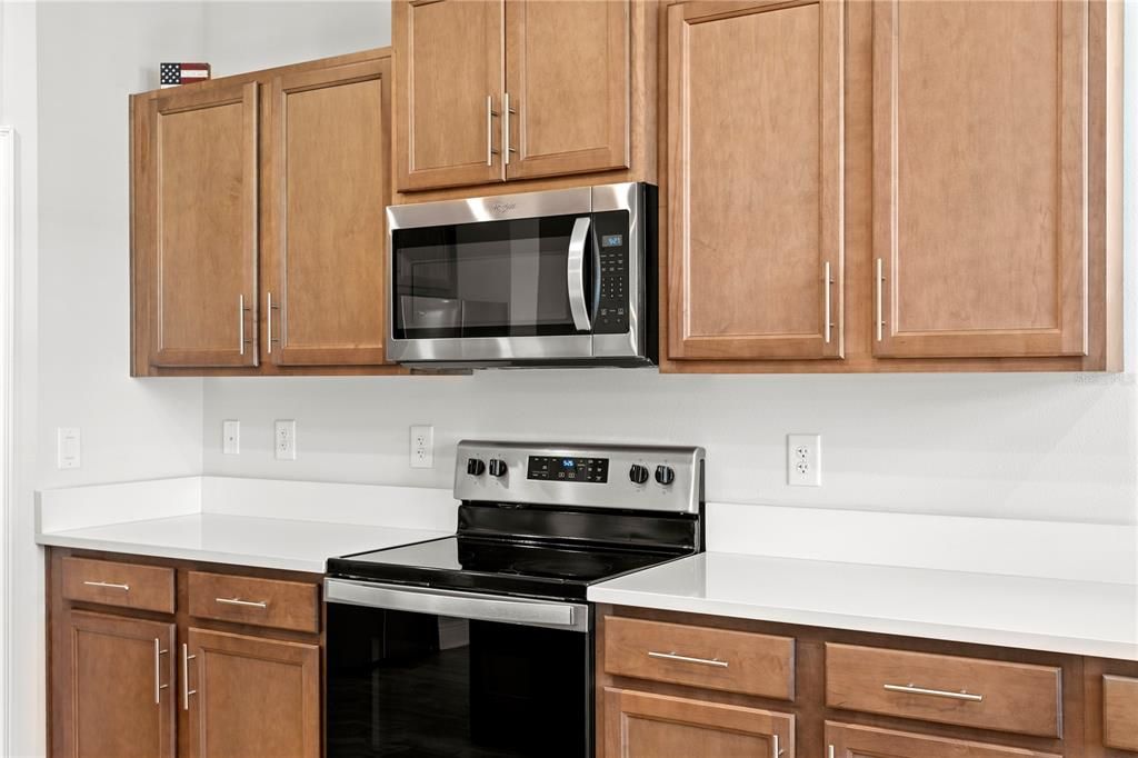 For Sale: $895,000 (4 beds, 3 baths, 2192 Square Feet)