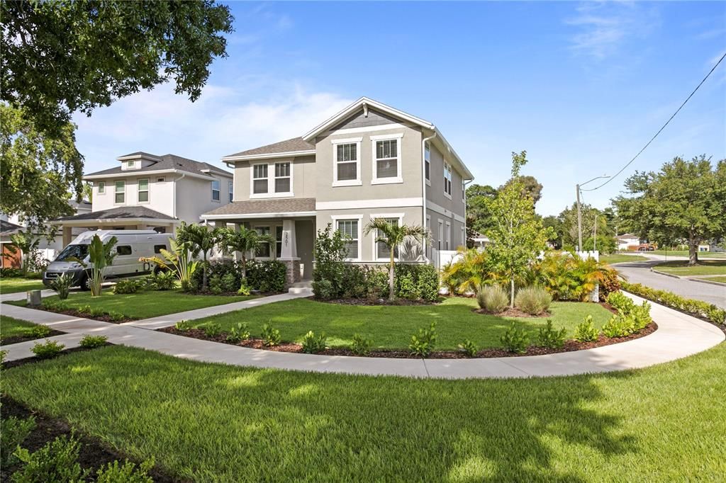For Sale: $895,000 (4 beds, 3 baths, 2192 Square Feet)