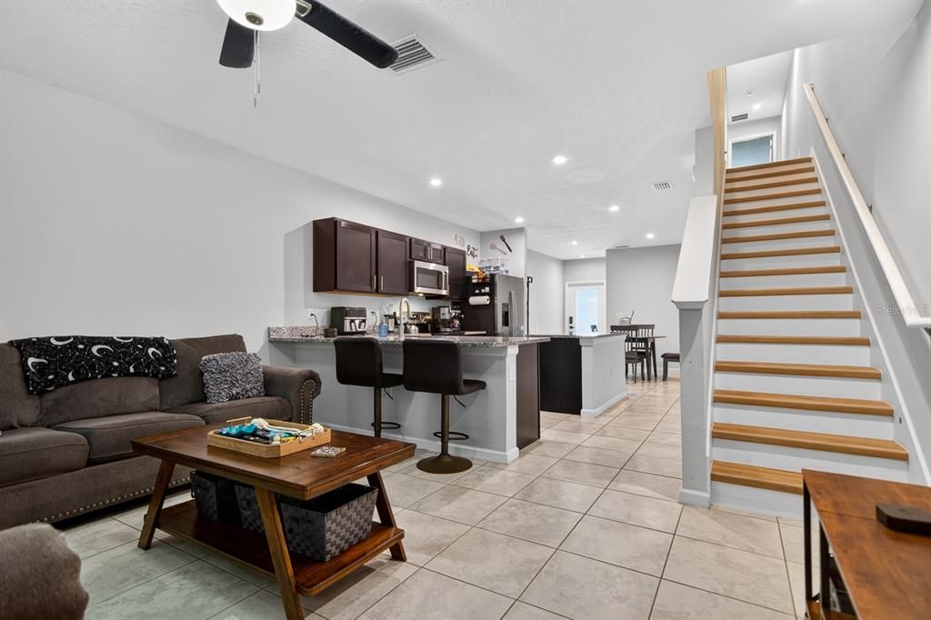 For Sale: $289,999 (3 beds, 2 baths, 1440 Square Feet)