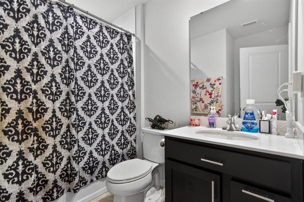 For Sale: $289,999 (3 beds, 2 baths, 1440 Square Feet)