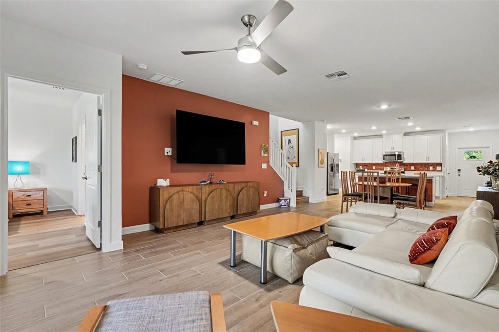 For Sale: $339,000 (2 beds, 2 baths, 1747 Square Feet)