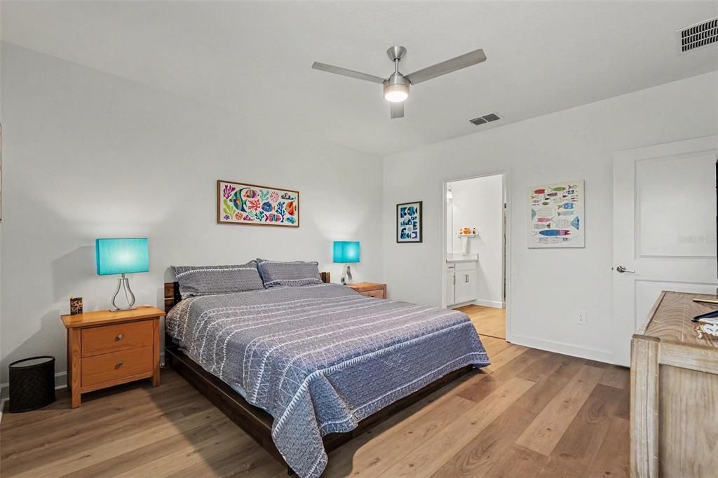 For Sale: $339,000 (2 beds, 2 baths, 1747 Square Feet)