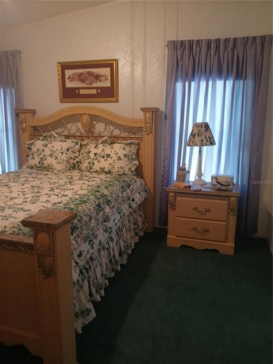 For Sale: $225,000 (2 beds, 2 baths, 1296 Square Feet)