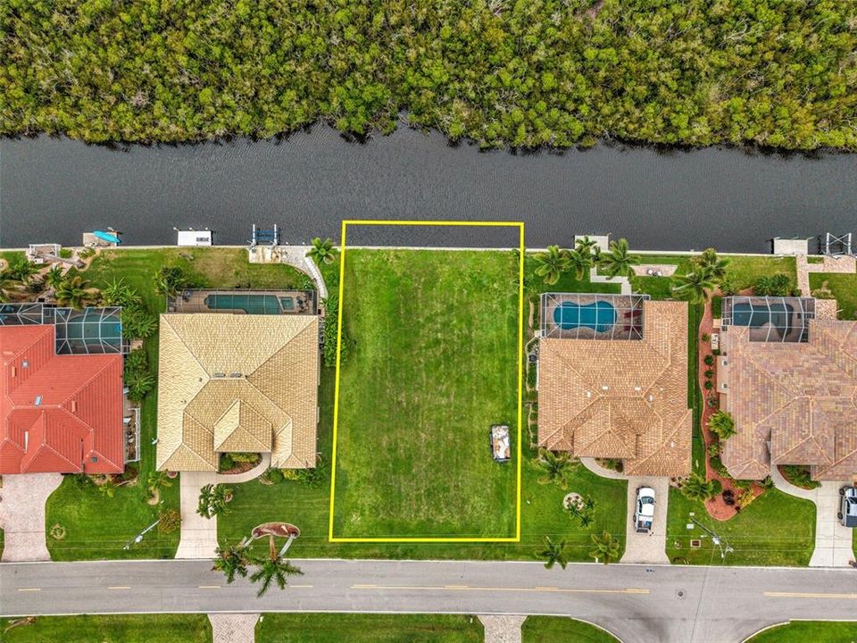 For Sale: $350,000 (0.22 acres)