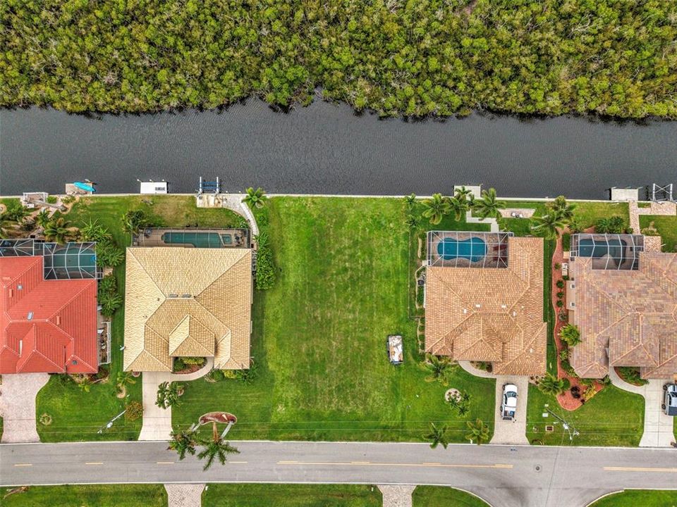 For Sale: $350,000 (0.22 acres)