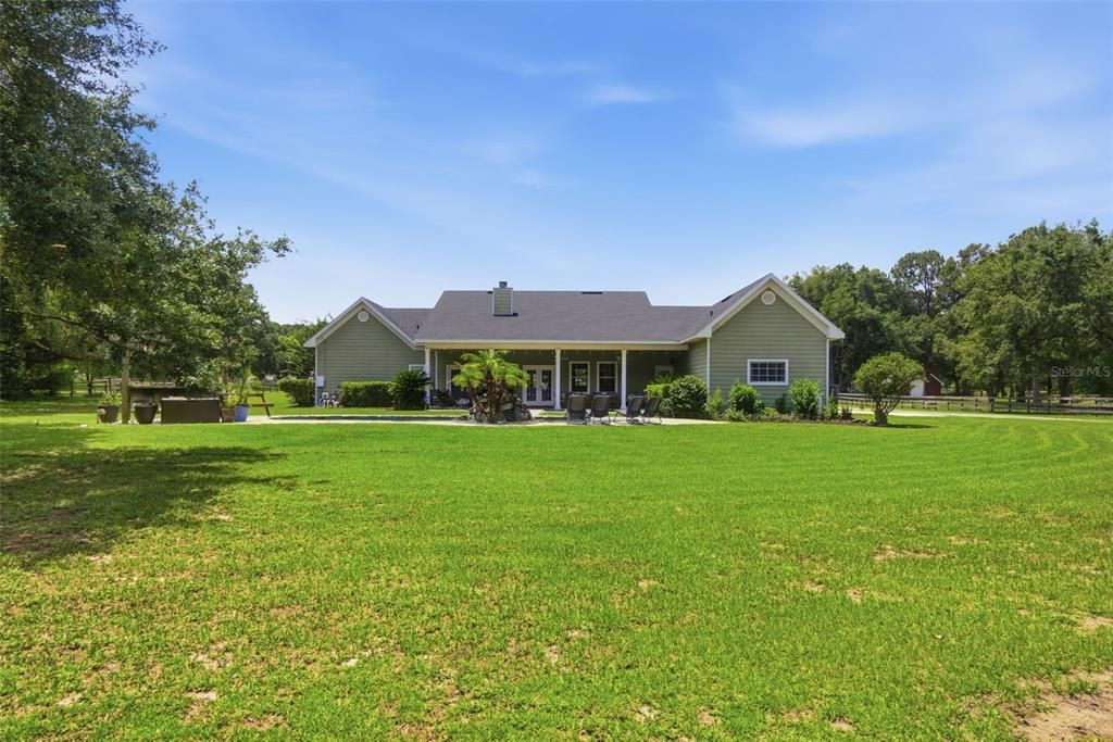 For Sale: $799,500 (3 beds, 2 baths, 2294 Square Feet)