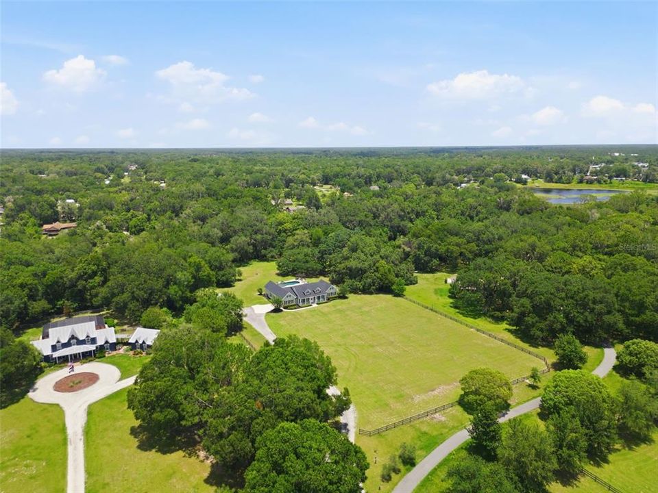 For Sale: $799,500 (3 beds, 2 baths, 2294 Square Feet)