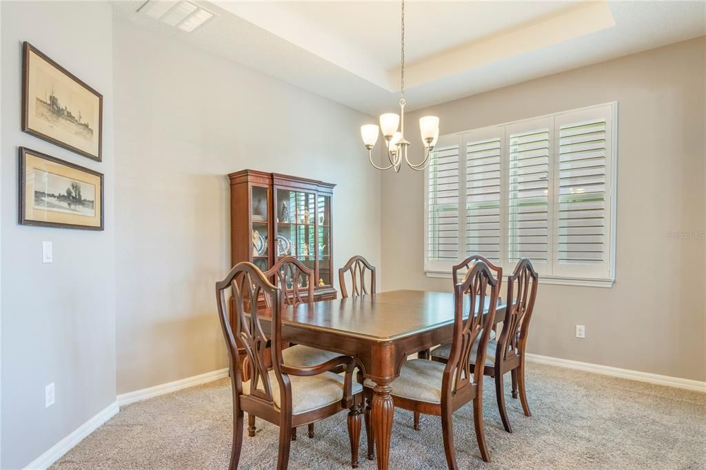 En Venta: $774,900 (4 camas, 3 baños, 2814 Pies cuadrados)
