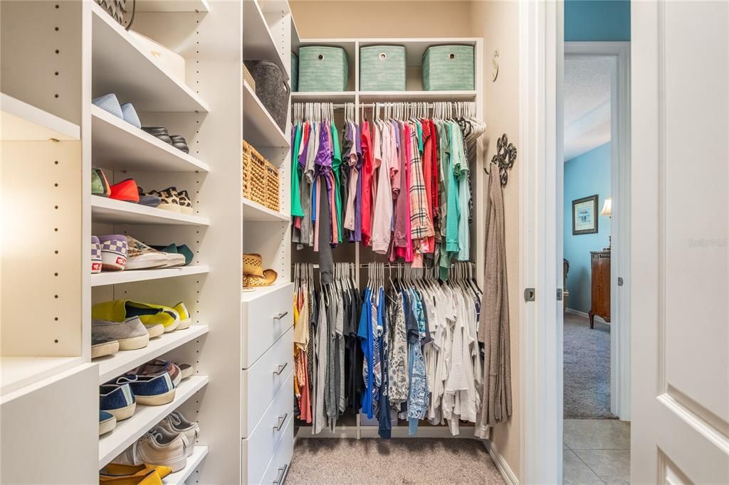 En Venta: $774,900 (4 camas, 3 baños, 2814 Pies cuadrados)