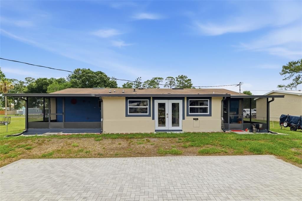 For Sale: $319,000 (3 beds, 2 baths, 1522 Square Feet)