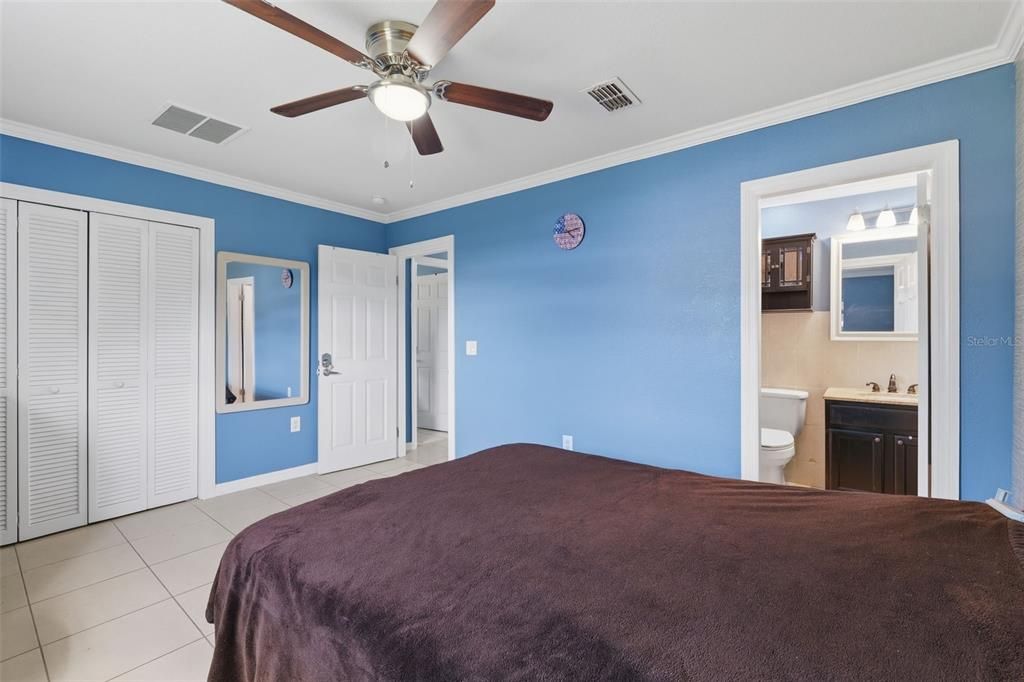 For Sale: $319,000 (3 beds, 2 baths, 1522 Square Feet)