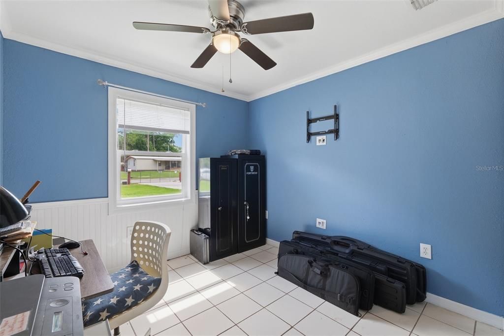 For Sale: $319,000 (3 beds, 2 baths, 1522 Square Feet)