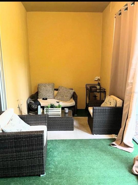 En Venta: $300,000 (3 camas, 2 baños, 1550 Pies cuadrados)