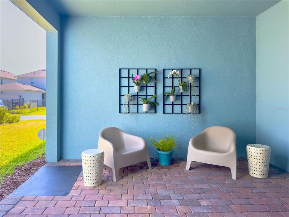 En Venta: $560,000 (3 camas, 2 baños, 2216 Pies cuadrados)