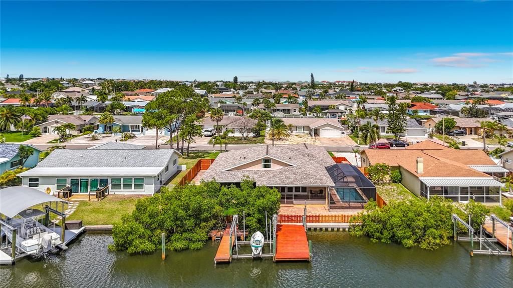 En Venta: $925,000 (4 camas, 3 baños, 2989 Pies cuadrados)