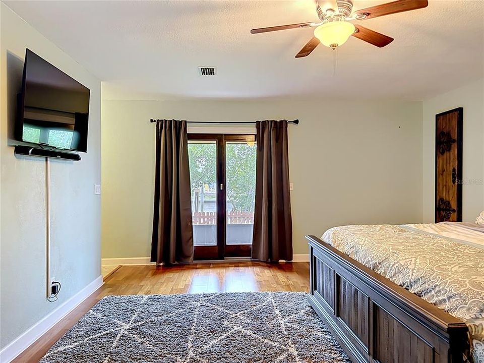 En Venta: $925,000 (4 camas, 3 baños, 2989 Pies cuadrados)
