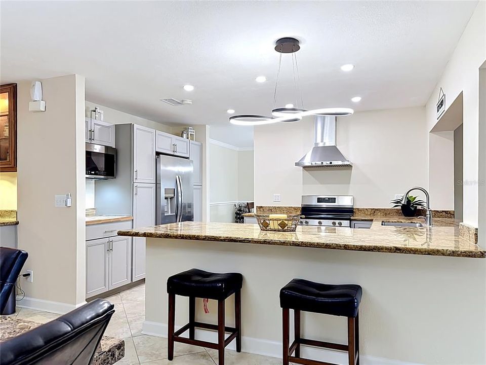 En Venta: $925,000 (4 camas, 3 baños, 2989 Pies cuadrados)