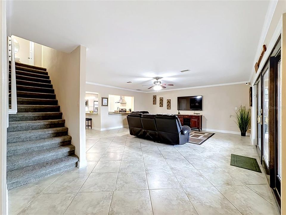 En Venta: $925,000 (4 camas, 3 baños, 2989 Pies cuadrados)