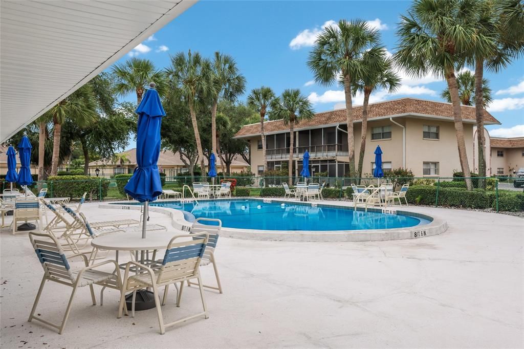 For Sale: $140,000 (2 beds, 2 baths, 925 Square Feet)