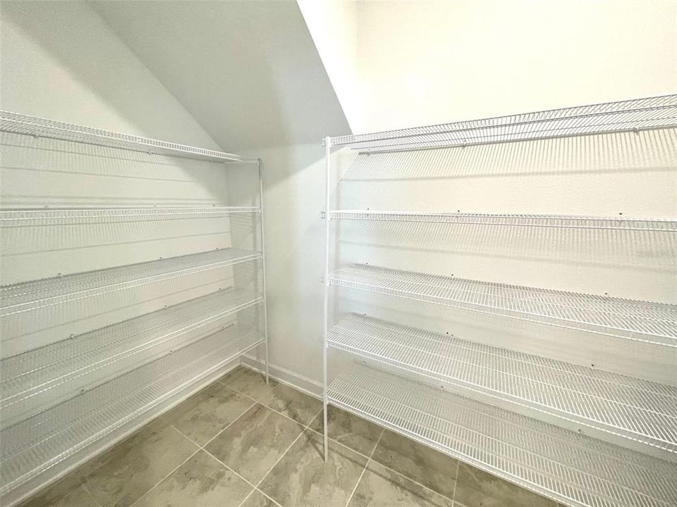 For Rent: $2,795 (3 beds, 2 baths, 1982 Square Feet)