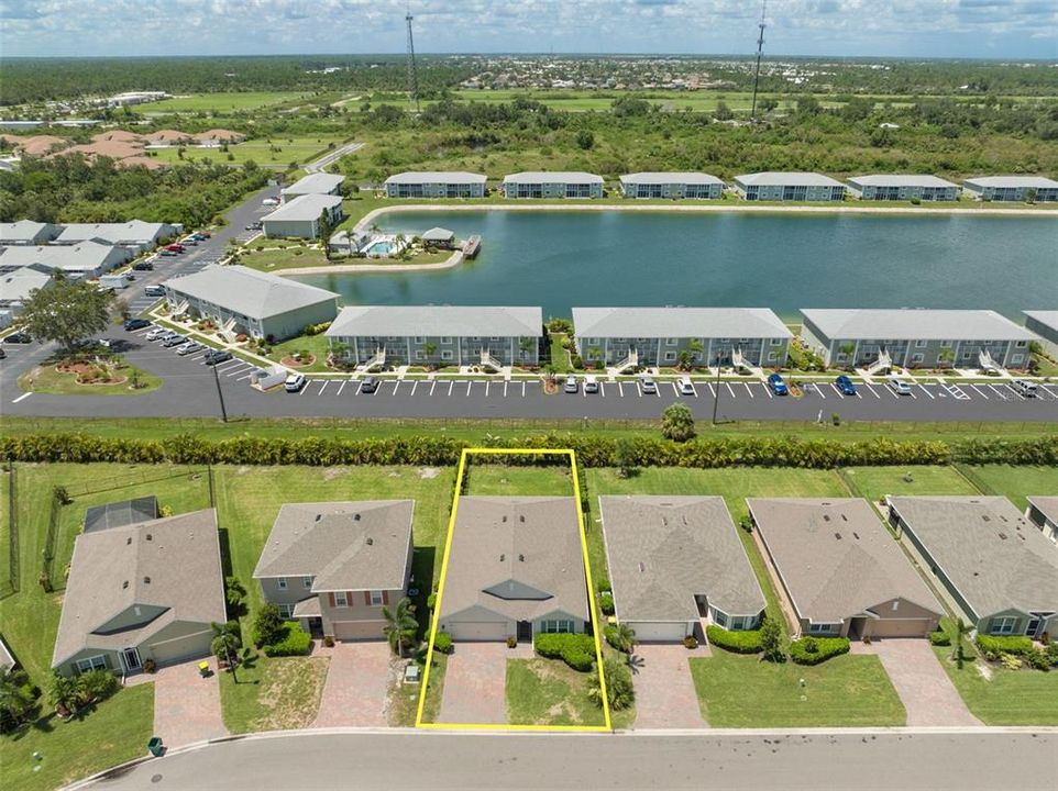 For Rent: $2,350 (4 beds, 2 baths, 1828 Square Feet)