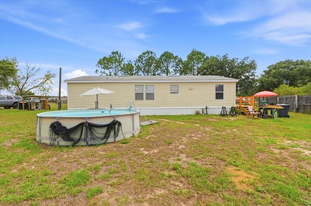 For Sale: $194,500 (3 beds, 2 baths, 1296 Square Feet)