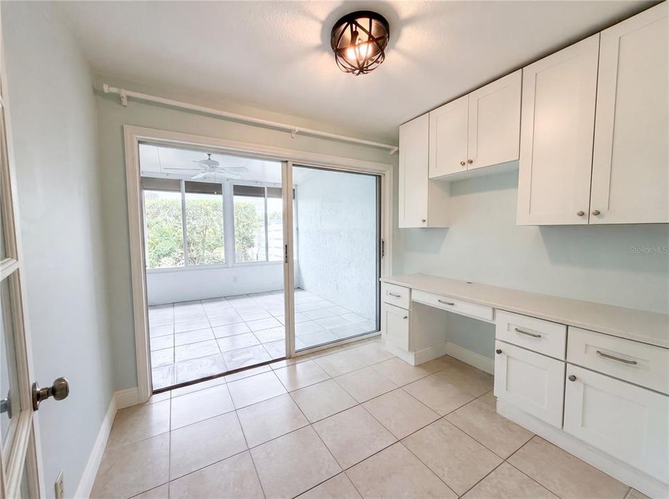 For Sale: $275,000 (3 beds, 2 baths, 1609 Square Feet)