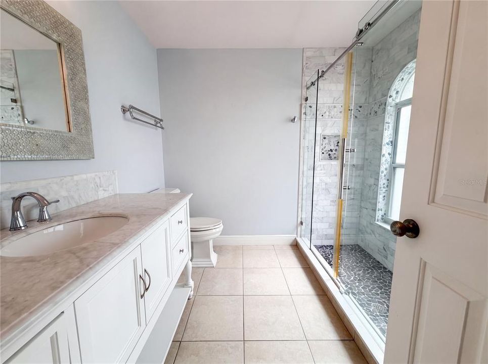 For Sale: $275,000 (3 beds, 2 baths, 1609 Square Feet)