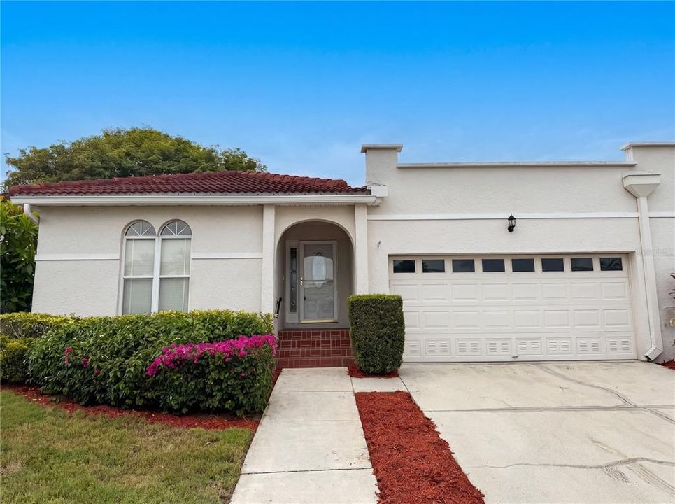 For Sale: $275,000 (3 beds, 2 baths, 1609 Square Feet)
